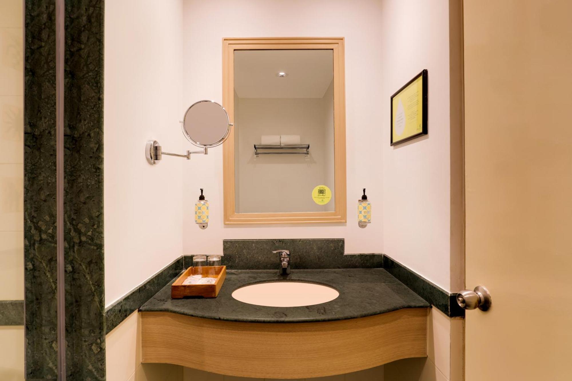 Lemon Tree Hotel Hinjewadi Pune Hinjawadi Buitenkant foto