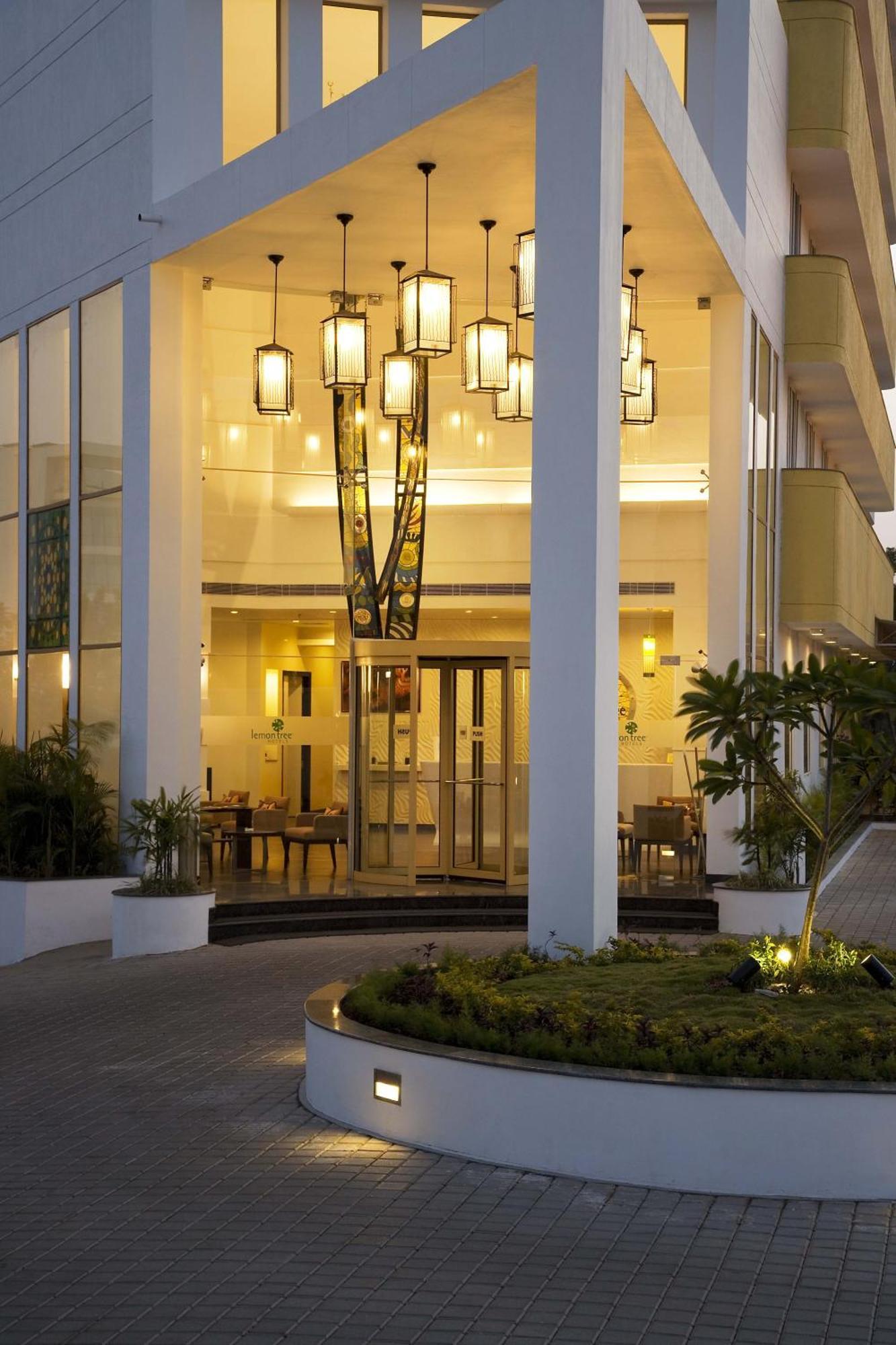 Lemon Tree Hotel Hinjewadi Pune Hinjawadi Buitenkant foto